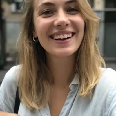 Полина, 27